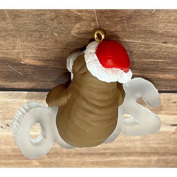 2000 HALLMARK KEEPSAKE ORNAMENT QX6764 COOL DECADE WALRUS BY TAMMY HADDIX - Picture 8 of 8